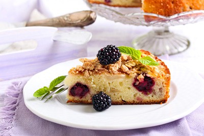 Apple and Blackberry Cake
