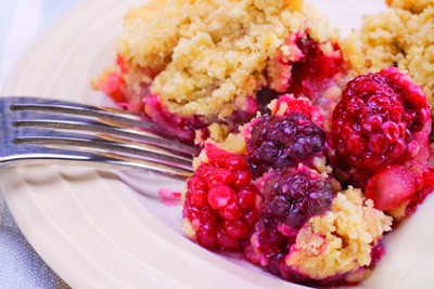 Apple and Blackberry Crumble