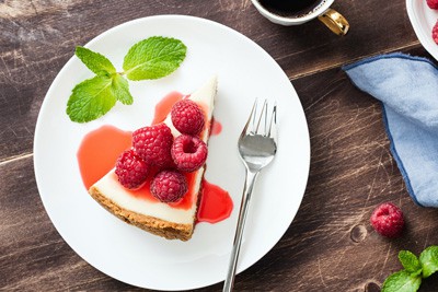 White Chocolate & Raspberry Cheesecake